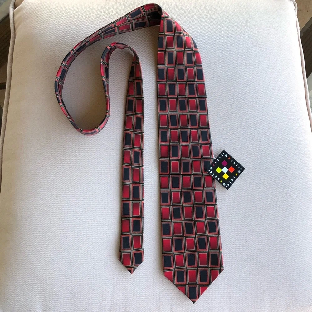 Mosaic Neckwear Hand Made 💯 % Silk Red Black Gold Geometry Design Tie